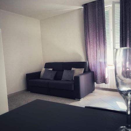 Superbe Studio Apartment Saint-Andre-de-Cubzac Bagian luar foto